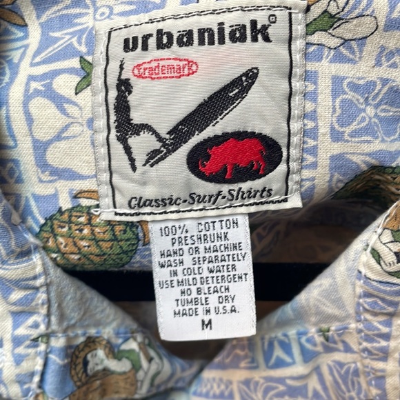 Urbaniak Santa Cruz Hawaiian restaurant shirt - Picture 5 of 5